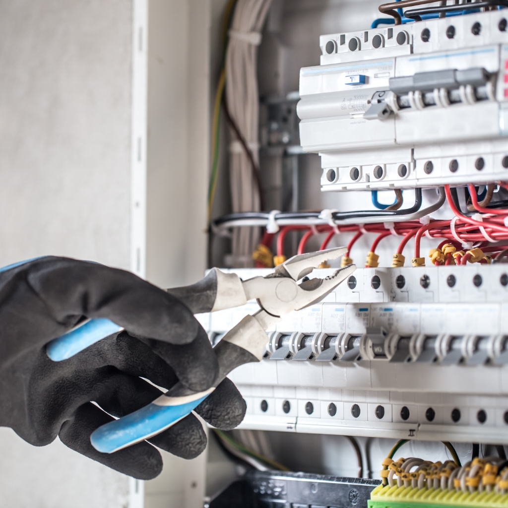 Saif Electrician